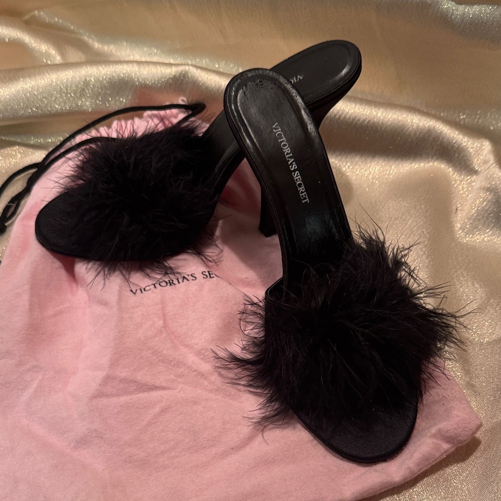 Vintage Victoria's Secret Black Feather Heels / Mules